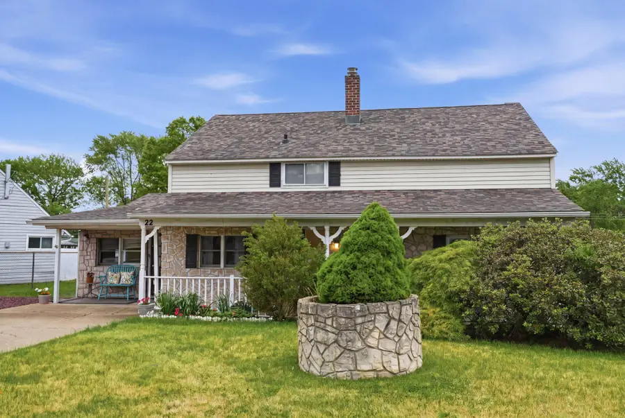 22 Inbrook Rd, Levittown, PA 19057 - #2