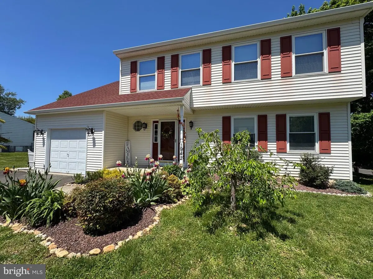 1942 Oakford Ave, Feasterville Trevose, PA 19053 - #1