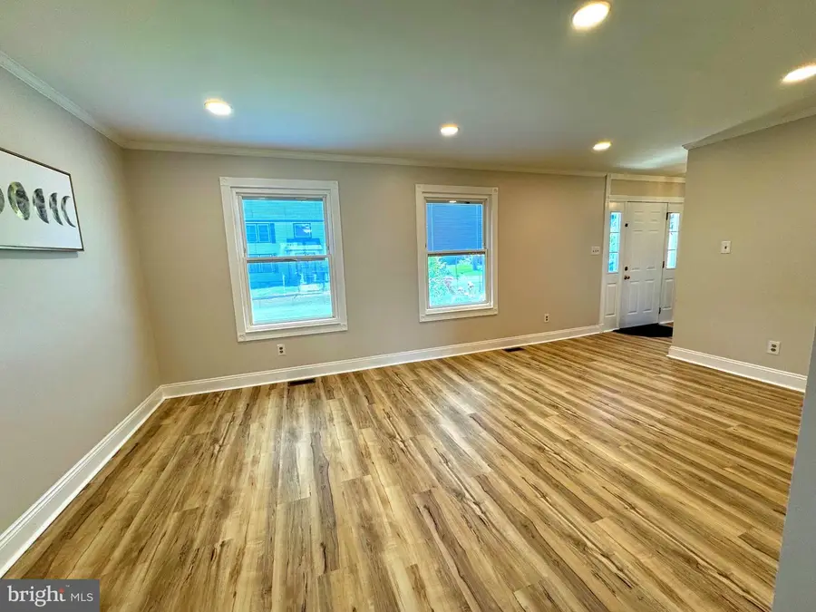 1942 Oakford Ave, Feasterville Trevose, PA 19053 - #3