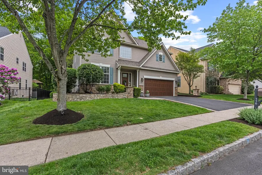 116 Riverwoods Dr, New Hope, PA 18938 - #2