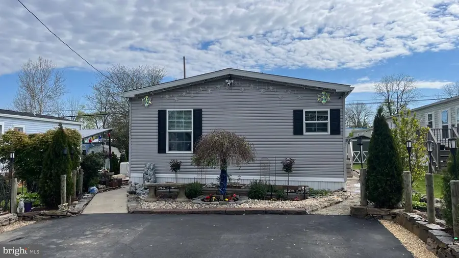 5232 Roseberry Dr, Doylestown, PA 18902 - #3