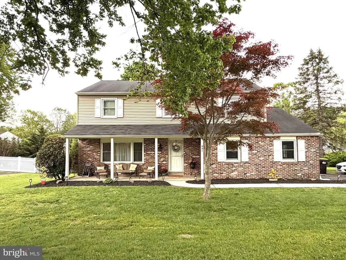 495 S Norwood Ave, Newtown, PA 18940 - #1