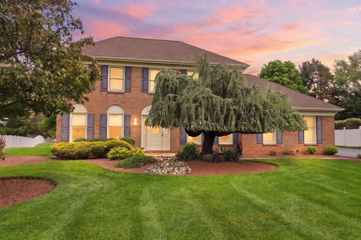 68 Hals Dr, Feasterville Trevose, PA 19053 - #1