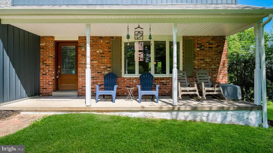 1270 Oxford Valley Rd, Yardley, PA 19067 - #3