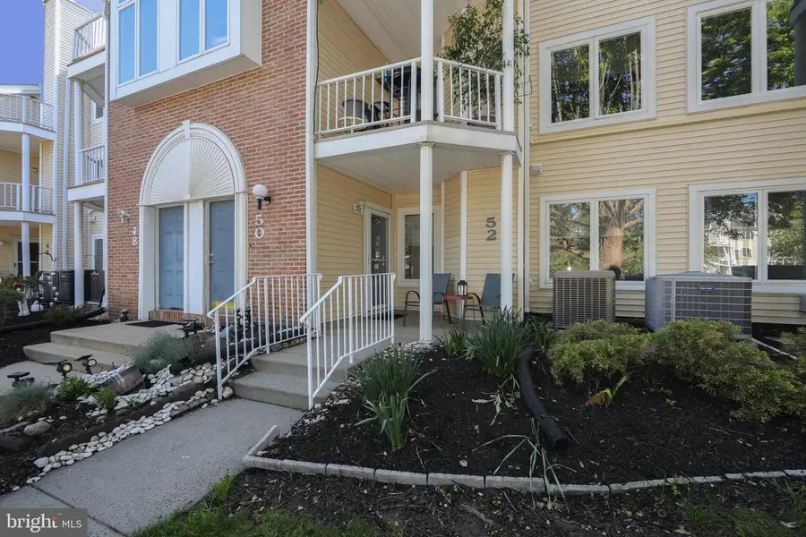 52 Natalie Ct #303, Levittown, PA 19057 - #3