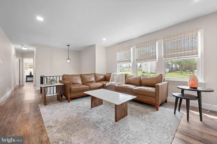 972 Log College Dr, Warminster, PA 18974 - #3
