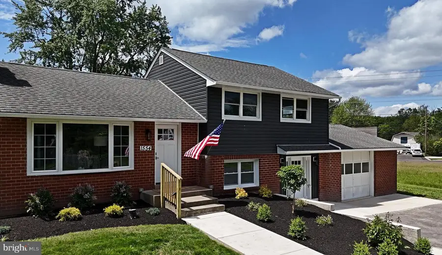 1554 Park Dr, Jamison, PA 18929 - #2