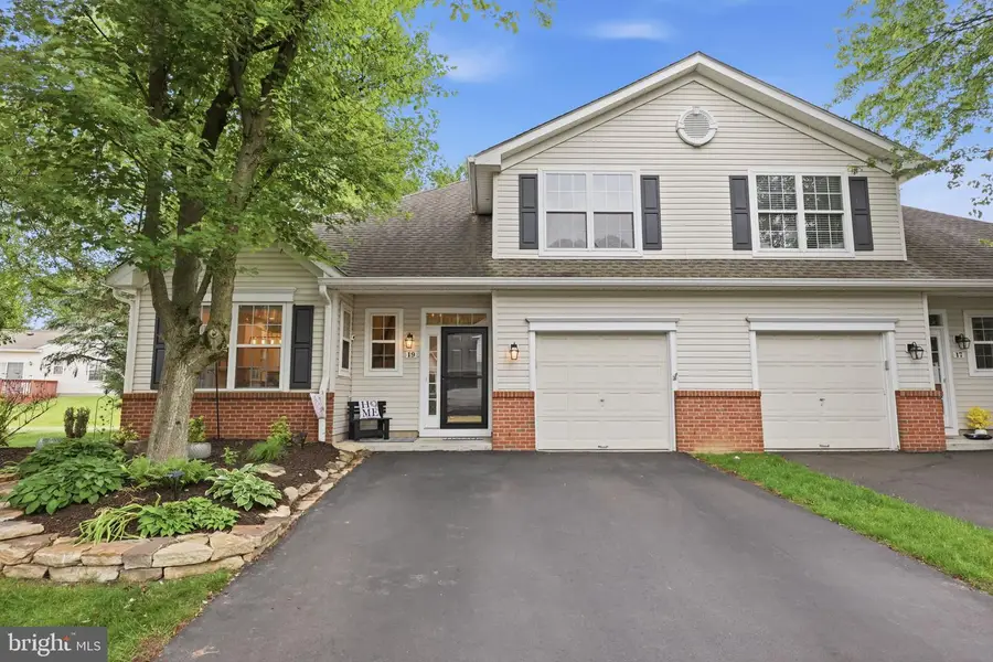 19 Black Eyed Susan Rd, Langhorne, PA 19047 - #2