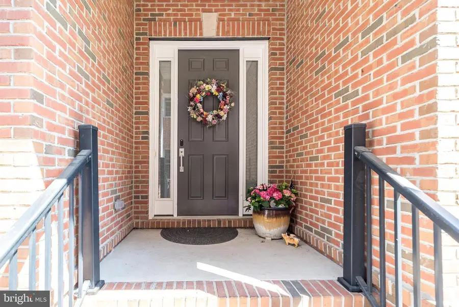 73 Creekview Ln, Yardley, PA 19067 - #2