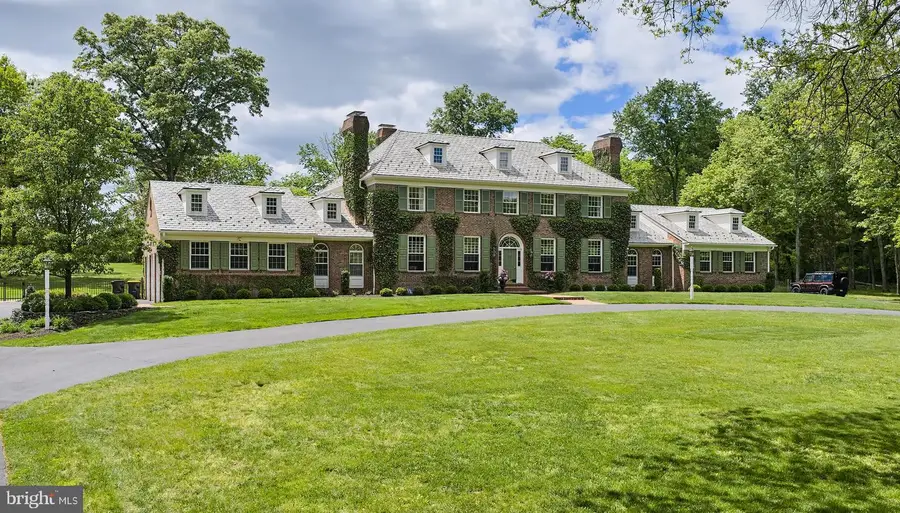 4 Woodland Rd, Newtown, PA 18940 - #2