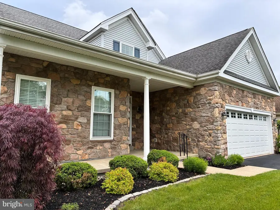 405 Homestead Cir, Warrington, PA 18976 - #2