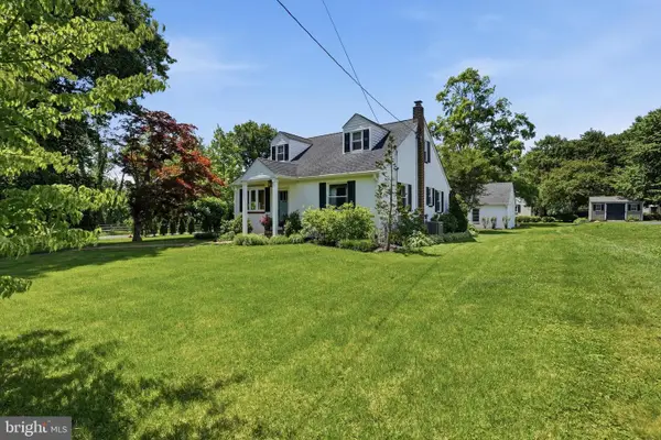 1006 Hill Ave, LANGHORNE, PA 19047