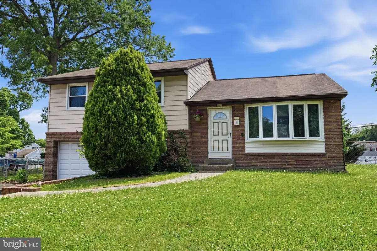 27 Revere St, Feasterville Trevose, PA 19053 - #1