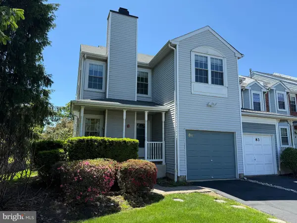 81 Kirkwood Dr, NEWTOWN, PA 18940