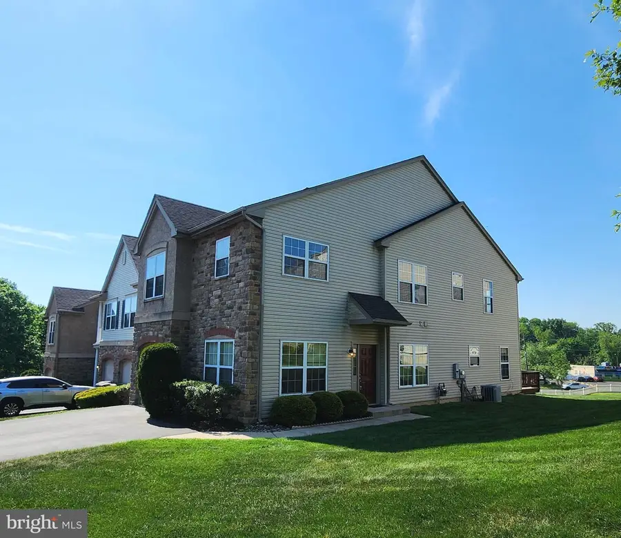 7 Dukes Way, Feasterville Trevose, PA 19053 - #3
