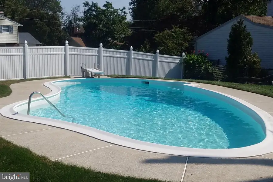 206 Waverly Rd, Southampton, PA 18966 - #3