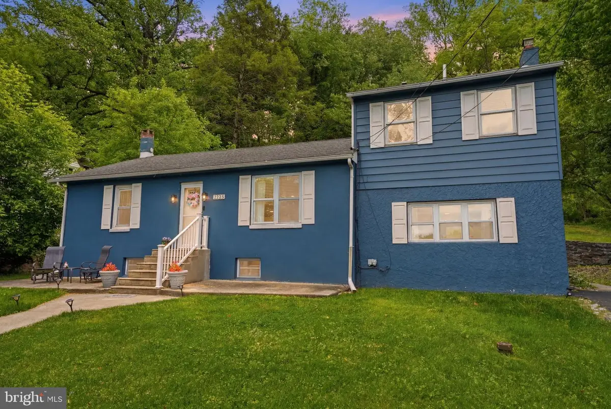 4545 N River Dr, Bensalem, PA 19020 - #1