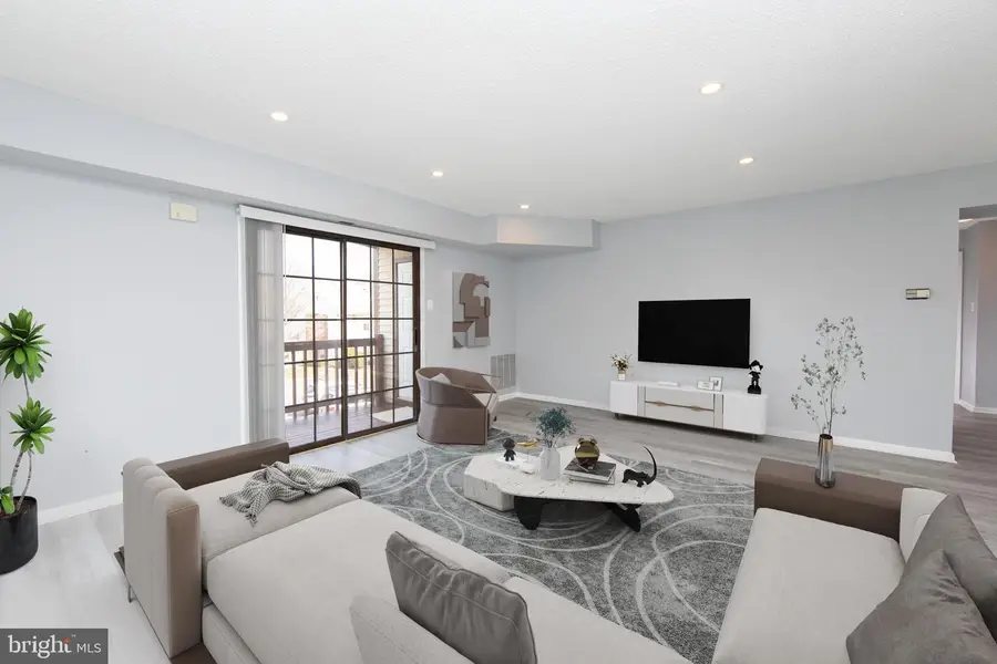 1408 Clark Ct, Southampton, PA 18966 - #2