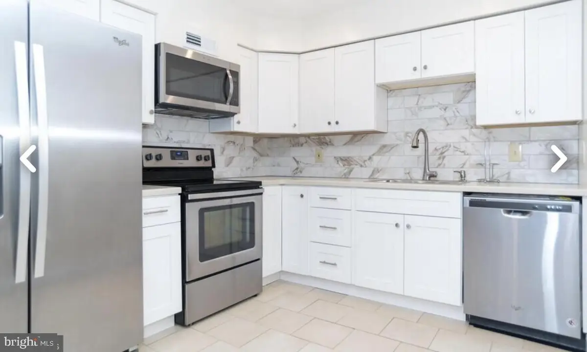 216 Jennifer Ct, Levittown, PA 19057 - #1