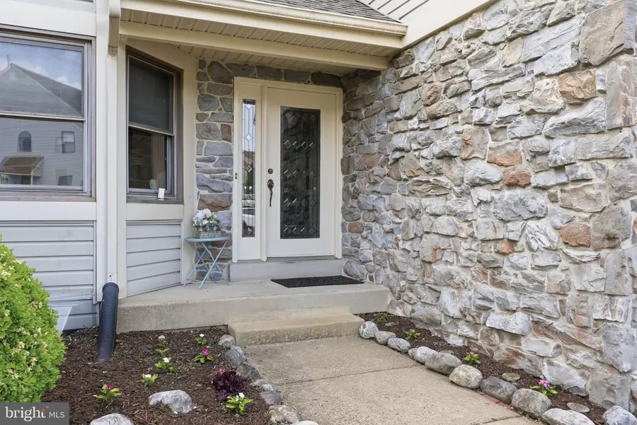 331 Basswood Cir, Feasterville Trevose, PA 19053 - #3