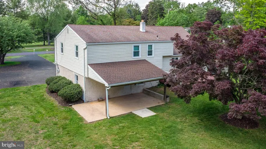 511 Upper Stump Rd, Chalfont, PA 18914 - #3