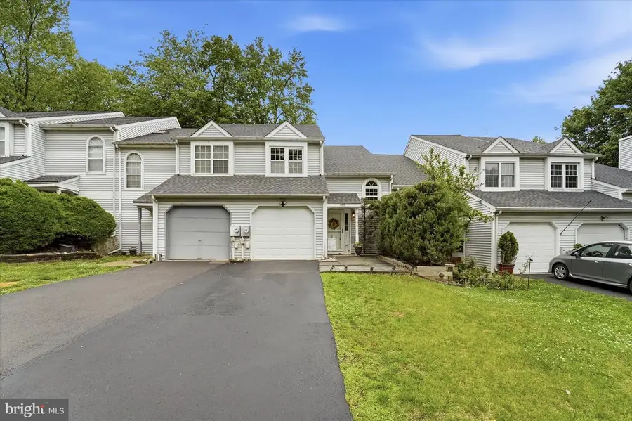 405 Whittier Dr, Feasterville Trevose, PA 19053 - #2