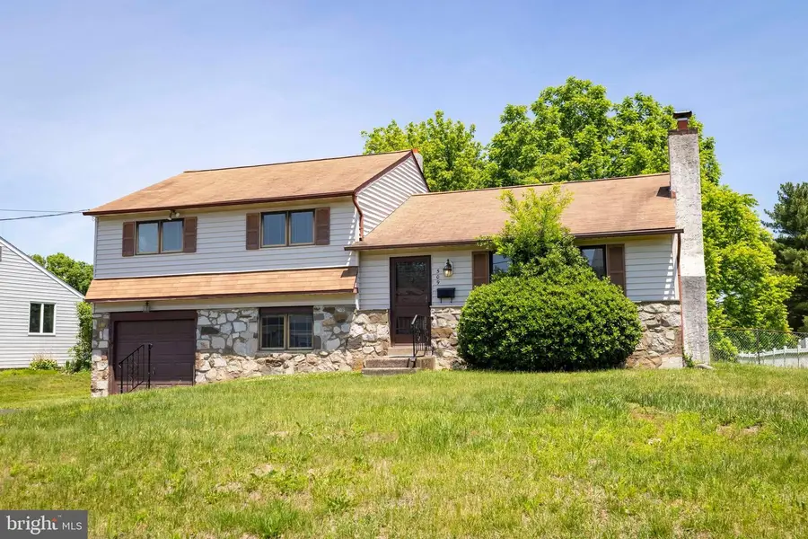 509 Penrose Ln, Warminster, PA 18974 - #2