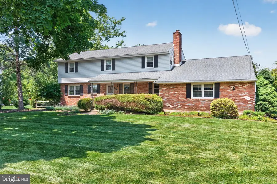 324 Wrights Rd, Newtown, PA 18940 - #2