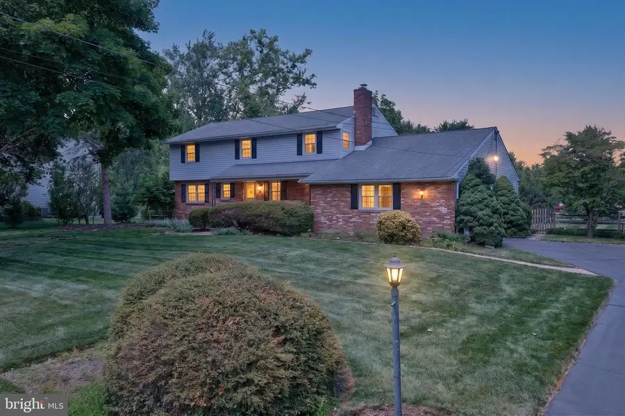 324 Wrights Rd, Newtown, PA 18940 - #3