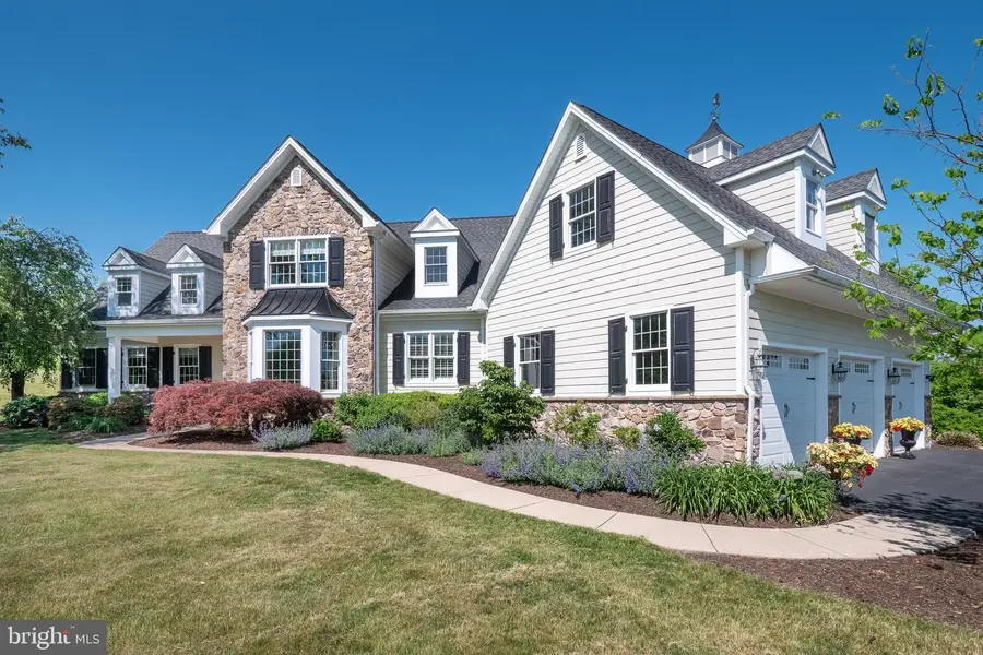 1910 Tulpe Way, Riegelsville, PA 18077 - #2