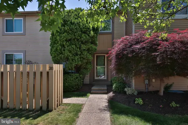 20 Citadel Cir, CHALFONT, PA 18914