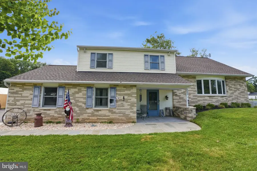 3965 Regina Pl, Doylestown, PA 18902 - #2
