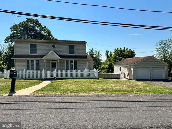 4547 Hillside Ave, BENSALEM, PA 19020