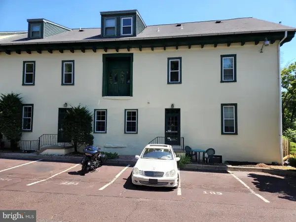 320 N Main St #202, SELLERSVILLE, PA 18960