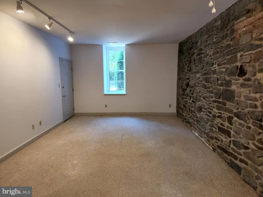 320 N Main St #202, Sellersville, PA 18960 - #3