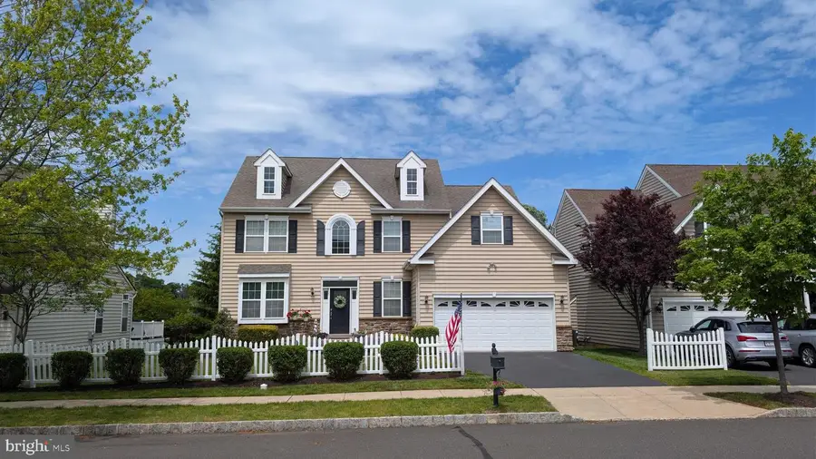 102 Overholt Dr, Perkasie, PA 18944 - #2
