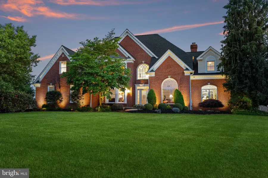 324 Ridge Ave, Newtown, PA 18940 - #2