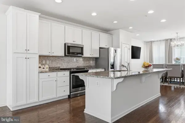 2206 Evin Dr, WARRINGTON, PA 18976