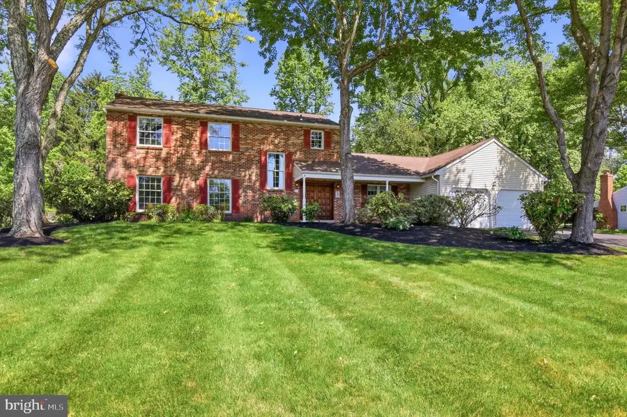 15 Brookdale Dr, Doylestown, PA 18901 - #2