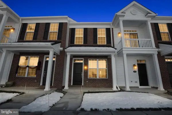 38 Ivy Ln #77, LEVITTOWN, PA 19055