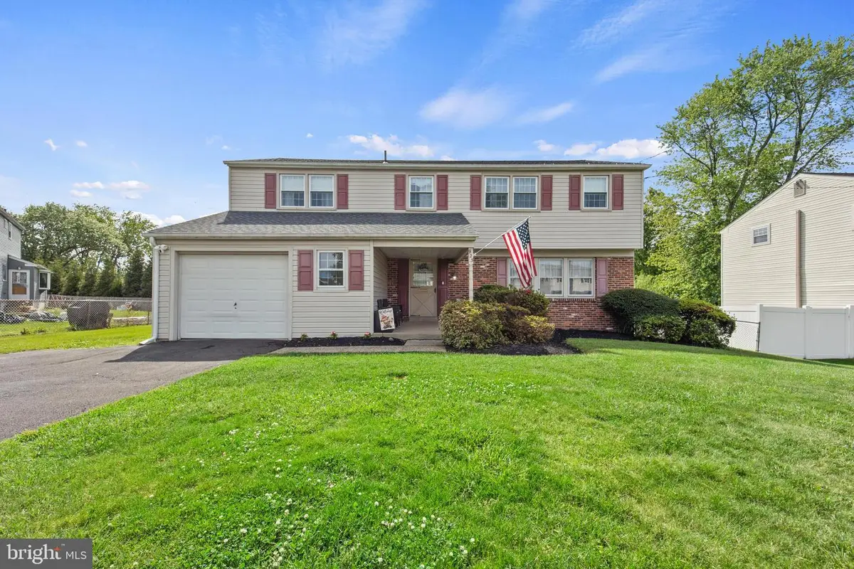 923 Otto Ln, Warminster, PA 18974 - #1