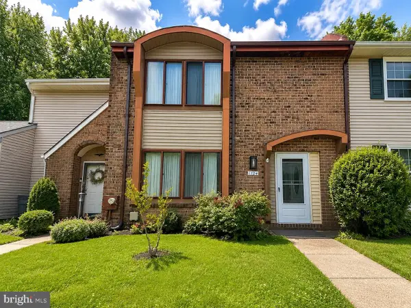 1124 Sheffield Ct, BENSALEM, PA 19020