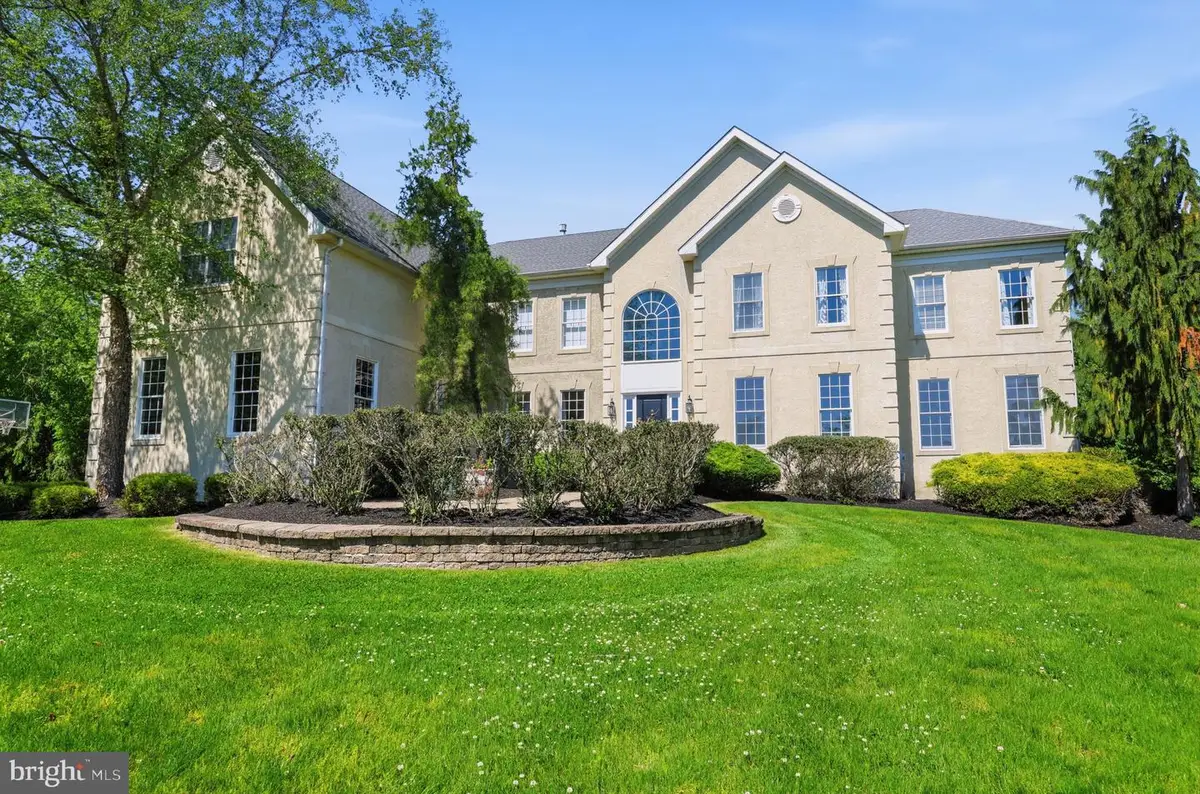2 Rossiter Cir, New Hope, PA 18938 - #1