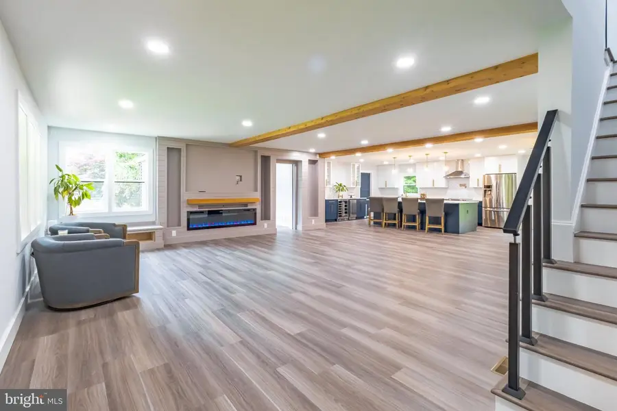 11 Stoopville Rd, Newtown, PA 18940 - #2