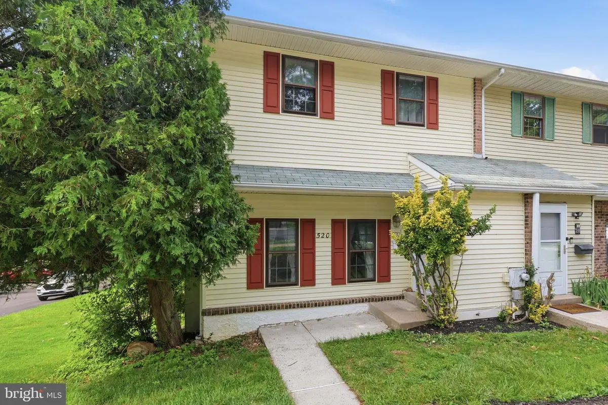 520 Pebble Ridge Ct, Feasterville Trevose, PA 19053 - #1