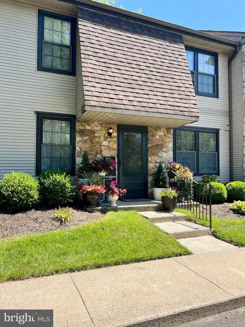 291 Sassafras Ct, Warrington, PA 18976 - #1