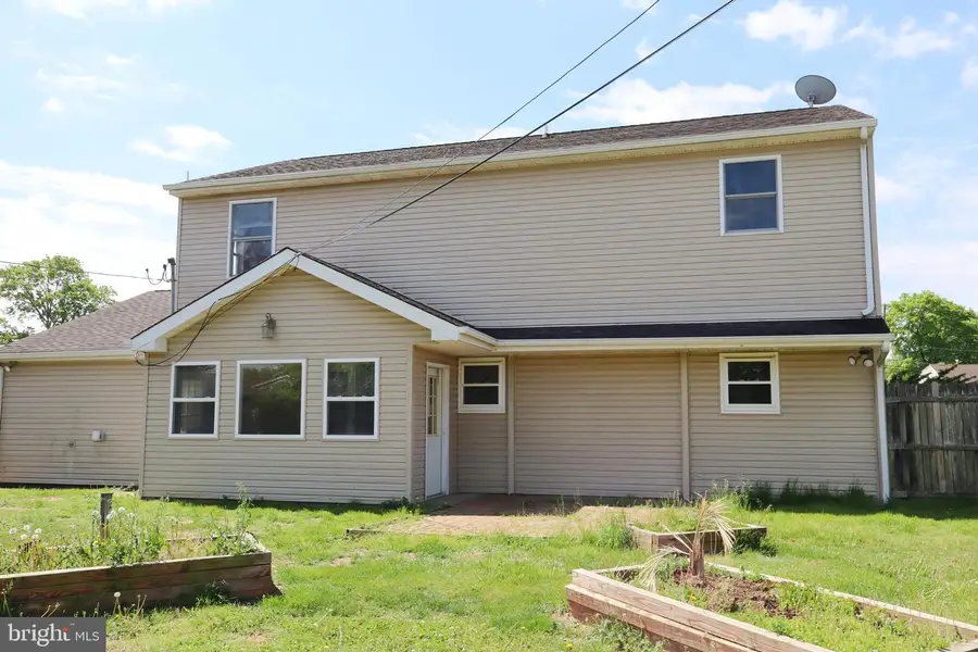 229 Suffolk Rd, Fairless Hills, PA 19030 - #3