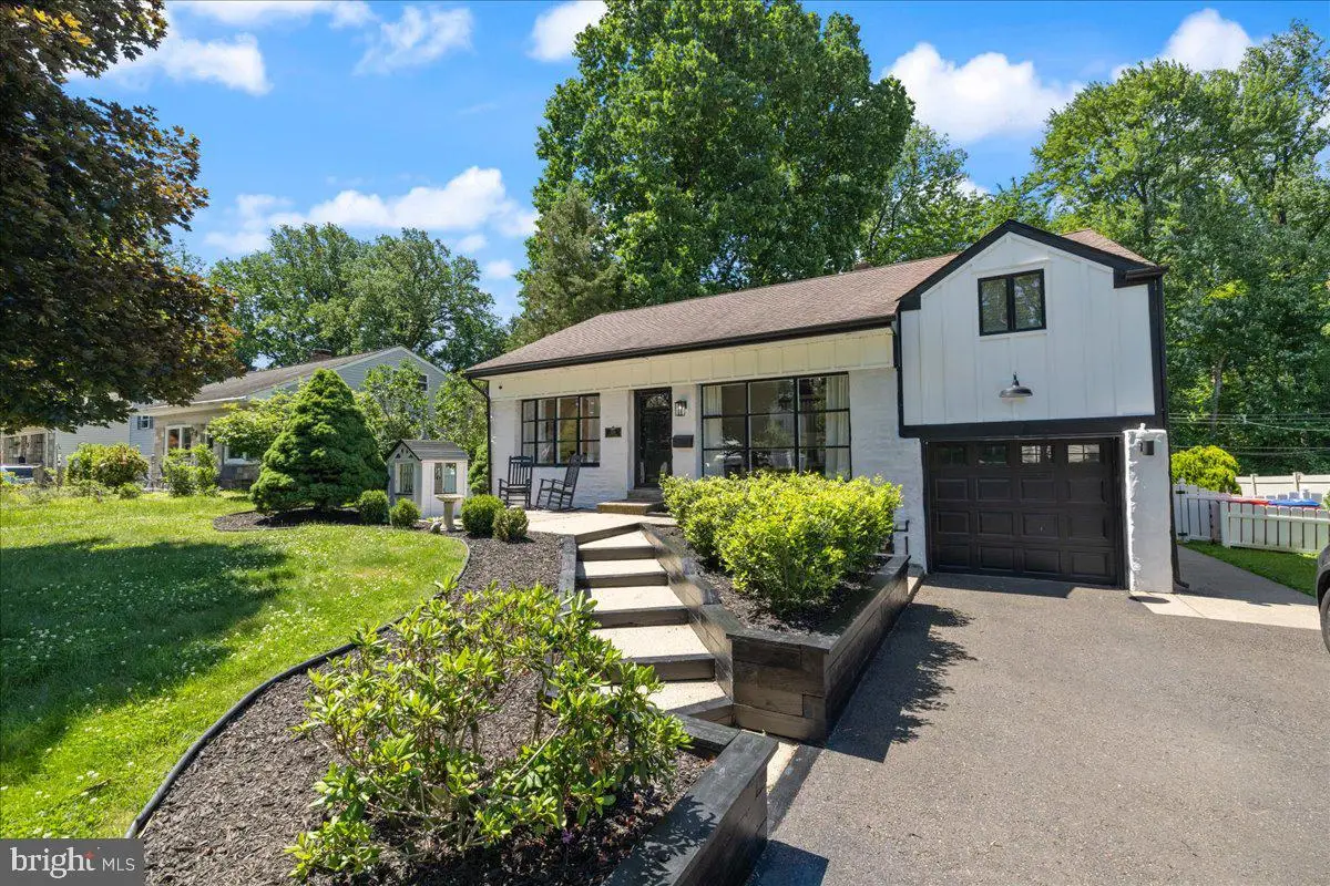 598 Constitutional Dr, Warminster, PA 18974 - #1