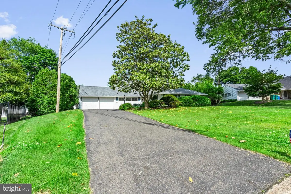 78 Red Berry Rd, Levittown, PA 19056 - #1