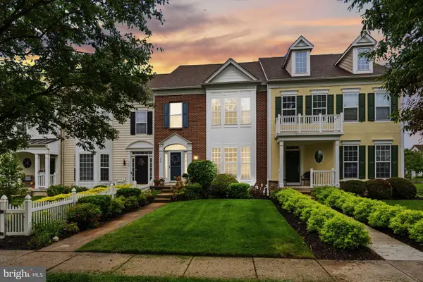 175 Pipers Inn Dr, FOUNTAINVILLE, PA 18923